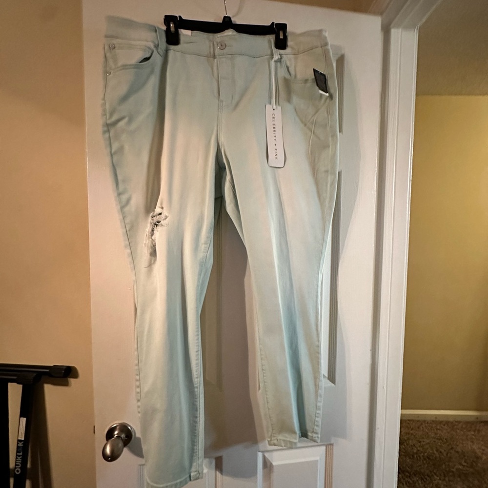 Celebrity Pink skinny leg jeans BRAND NEW size 22